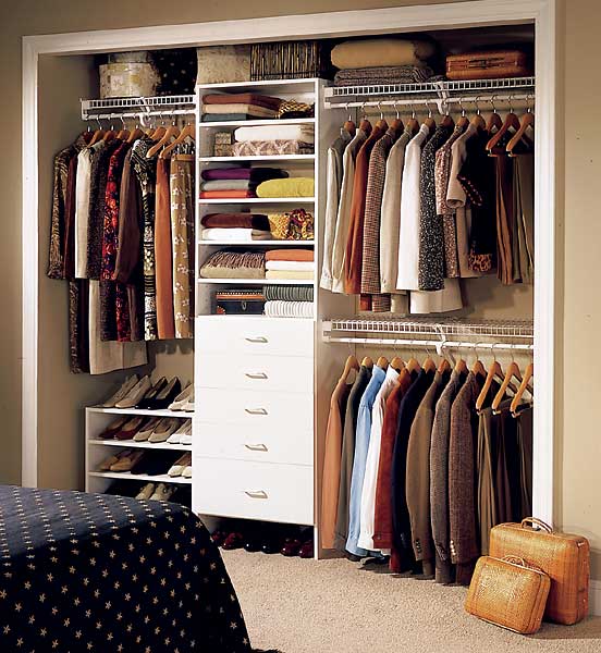 Small-closet-and-drawers-in-bedroom.jpg